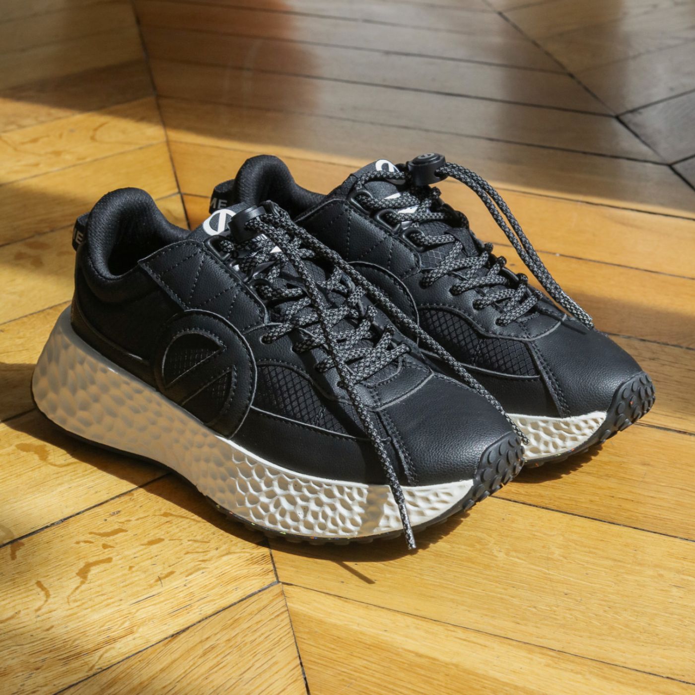CARTER RUNNER W - SCARE/HISTORY - NOIR